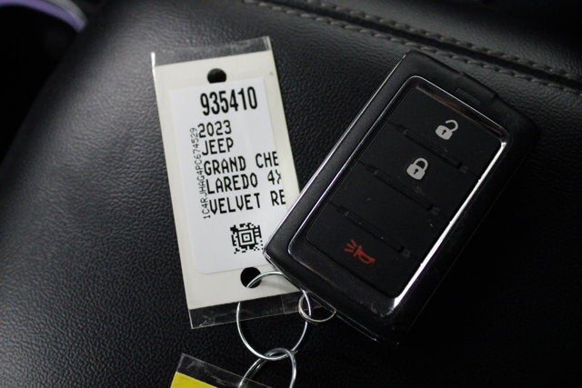 2023 Jeep Grand Cherokee Laredo