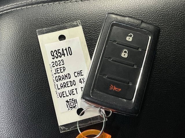 2023 Jeep Grand Cherokee Laredo