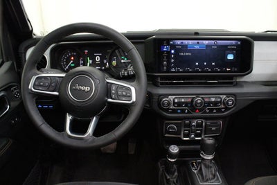 2025 Jeep Wrangler 4xe Sahara