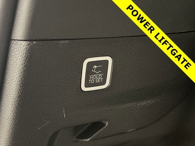 2023 Jeep Wagoneer L Base