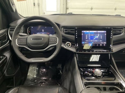 2023 Jeep Wagoneer L Base