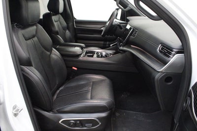 2023 Jeep Wagoneer L Base