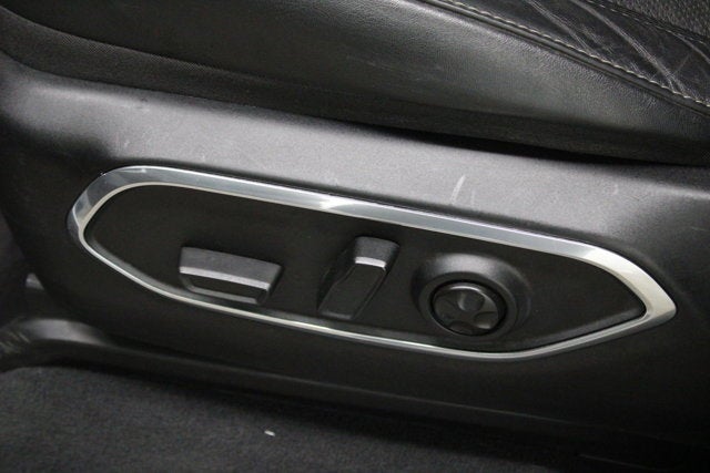 2023 Jeep Wagoneer L Base