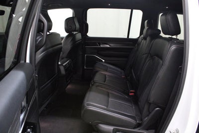 2023 Jeep Wagoneer L Base