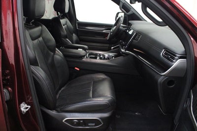 2024 Jeep Wagoneer Base
