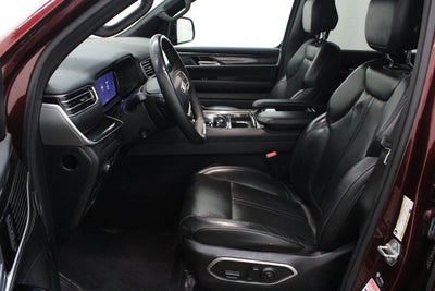 2024 Jeep Wagoneer Base