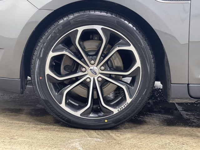 2016 Ford Taurus SHO