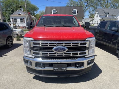 2025 Ford Super Duty F-350 SRW XLT