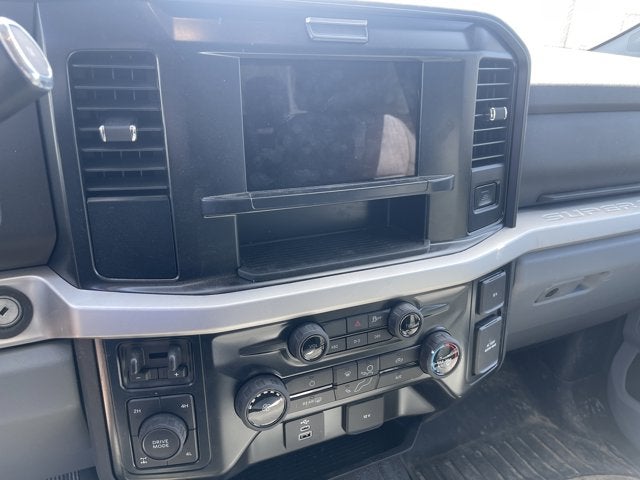 2025 Ford Super Duty F-350 SRW XLT