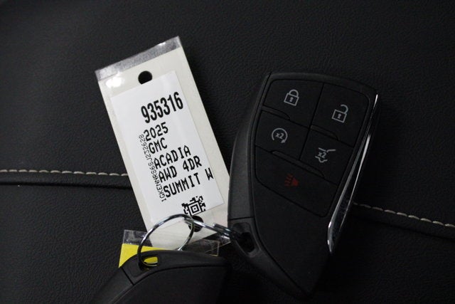 2025 GMC Acadia Elevation