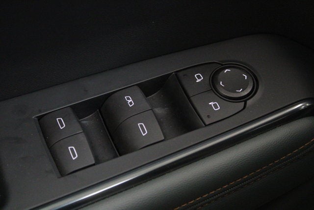 2025 GMC Acadia AT4