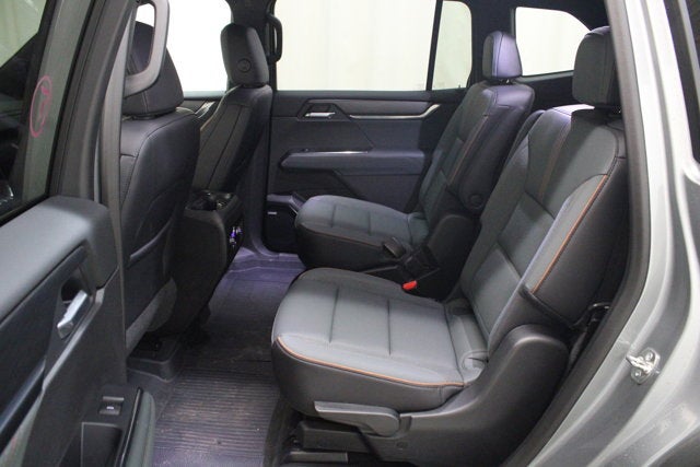 2025 GMC Acadia AT4