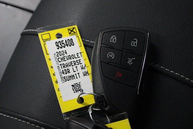 2024 Chevrolet Traverse LT