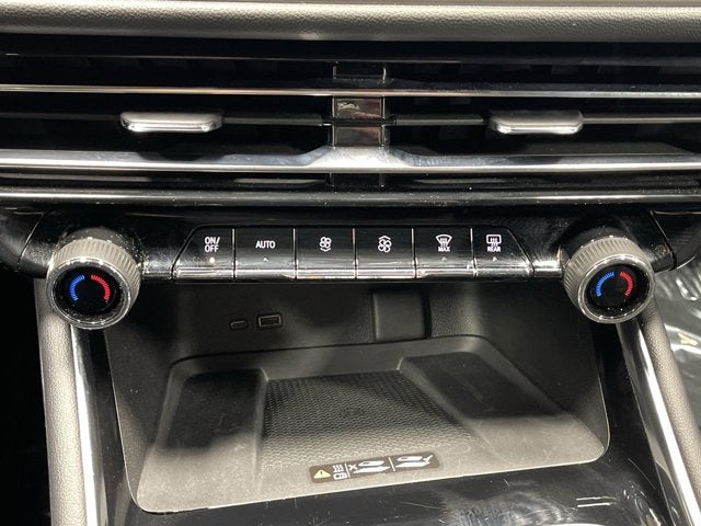 2025 Chevrolet Traverse 2LT