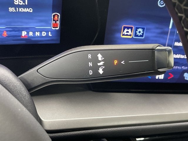 2025 Chevrolet Traverse 2LT