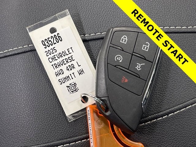 2025 Chevrolet Traverse 2LT