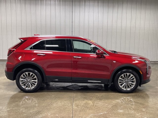 2024 Cadillac XT4 Premium Luxury