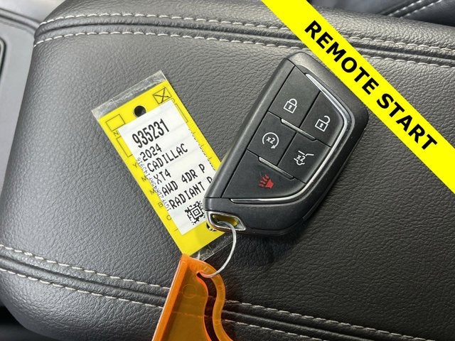 2024 Cadillac XT4 Premium Luxury