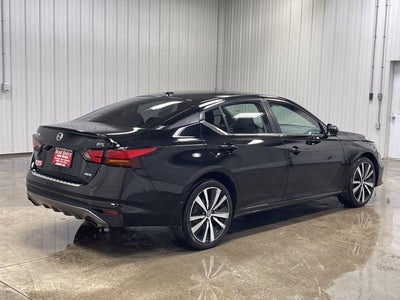 2020 Nissan Altima SR