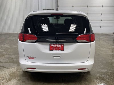 2024 Chrysler Voyager LX