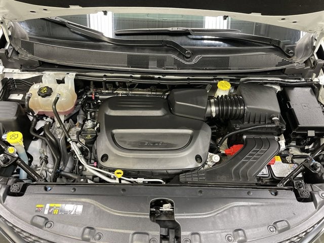 2024 Chrysler Voyager LX