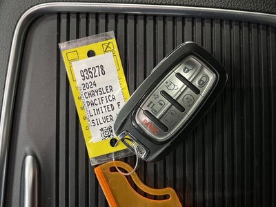 2024 Chrysler Pacifica Limited