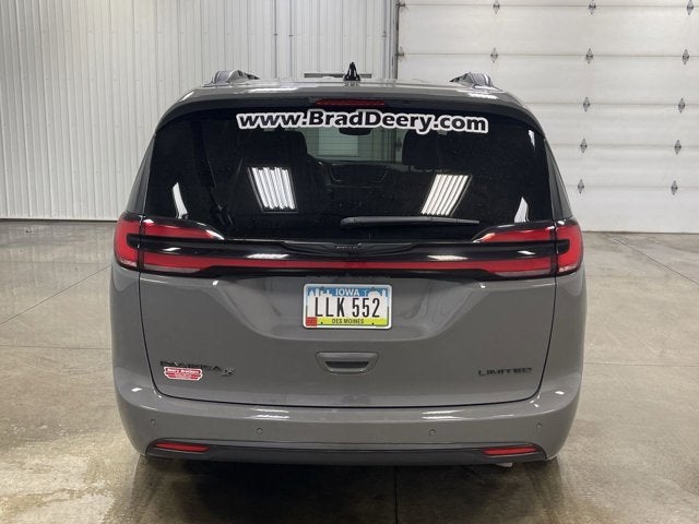 2025 Chrysler Pacifica Limited