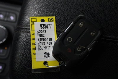 2023 GMC Terrain SLT