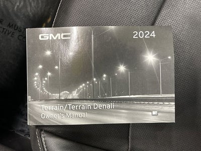 2024 GMC Terrain SLT