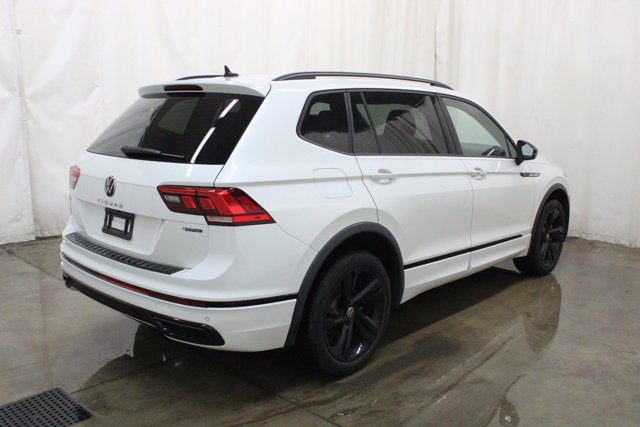 2023 Volkswagen Tiguan SE R-Line Black
