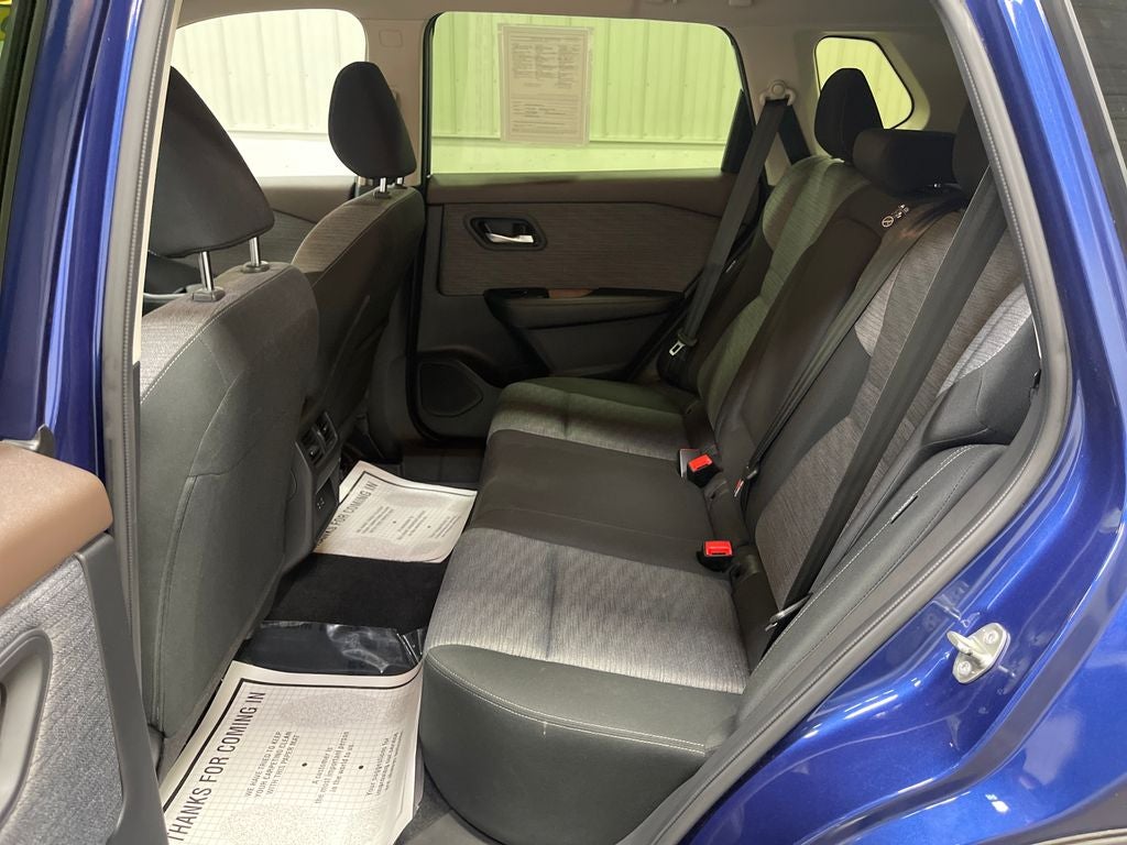 2023 Nissan Rogue SV - Photo 21