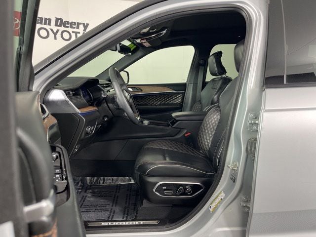 2024 Jeep Grand Cherokee L Summit
