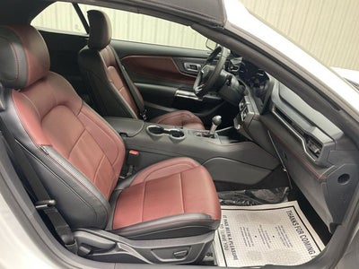 2026 Ford Mustang PREMIUM