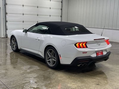 2026 Ford Mustang PREMIUM