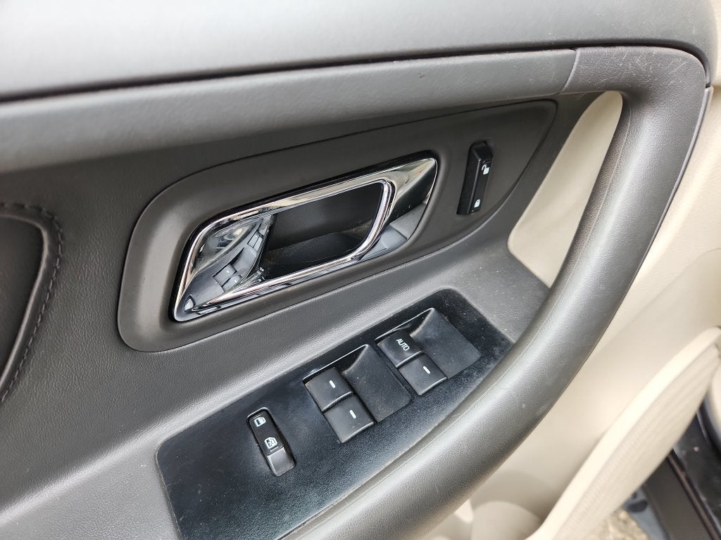2012 Ford Taurus SEL