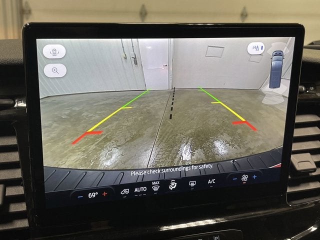 2024 Ford Transit Passenger Wagon XLT