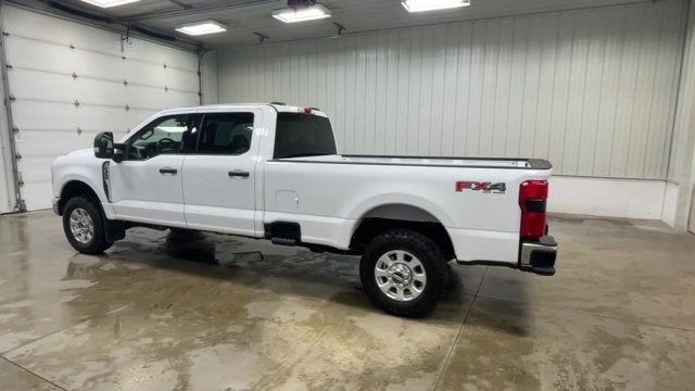 2023 Ford Super Duty F-350 SRW XLT