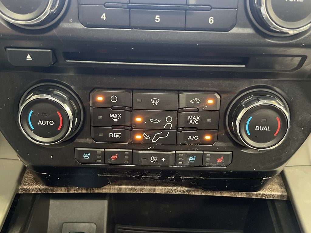 2017 Ford F-350SD Lariat
