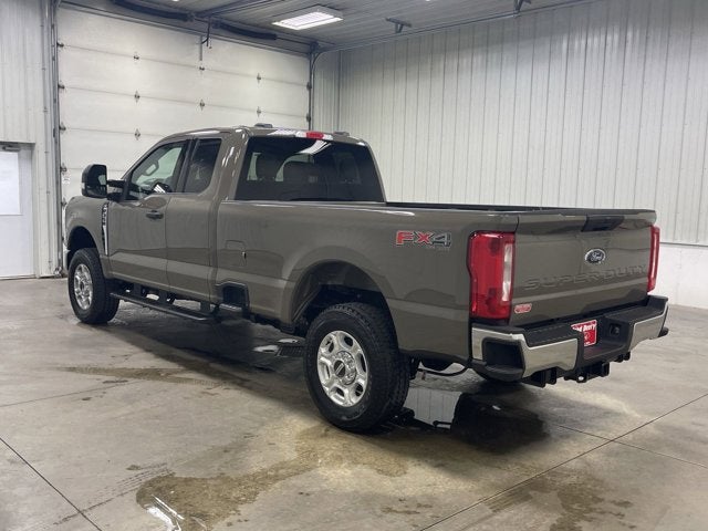 2026 Ford Super Duty F-350 SRW XLT
