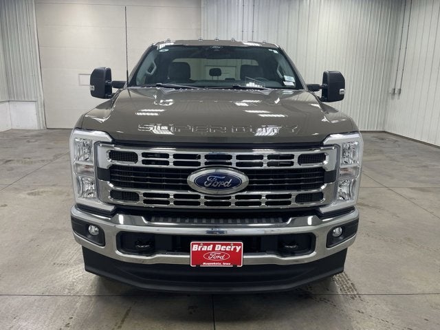 2026 Ford Super Duty F-350 SRW XLT