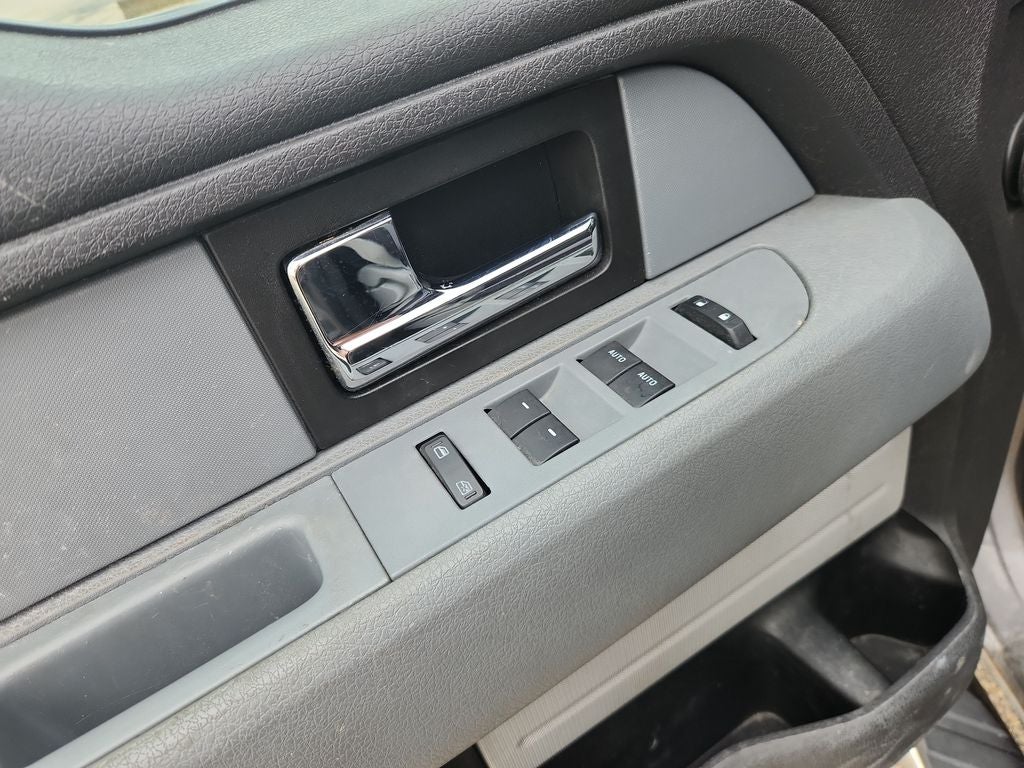 2013 Ford F-150 Base