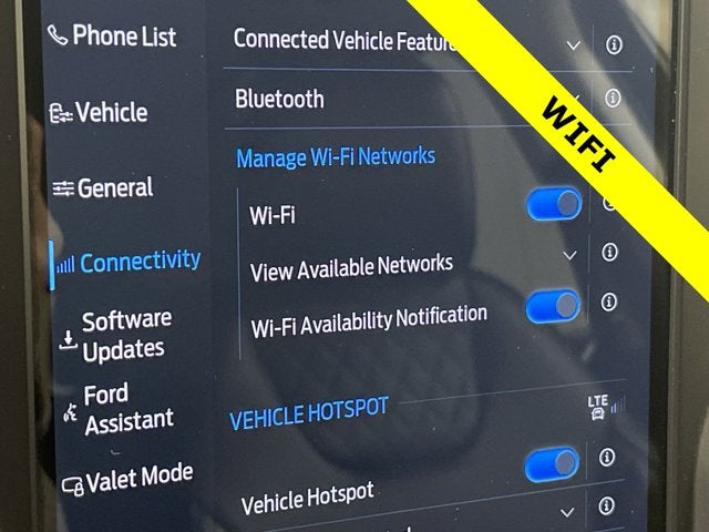 2023 Ford Edge TITANIUM