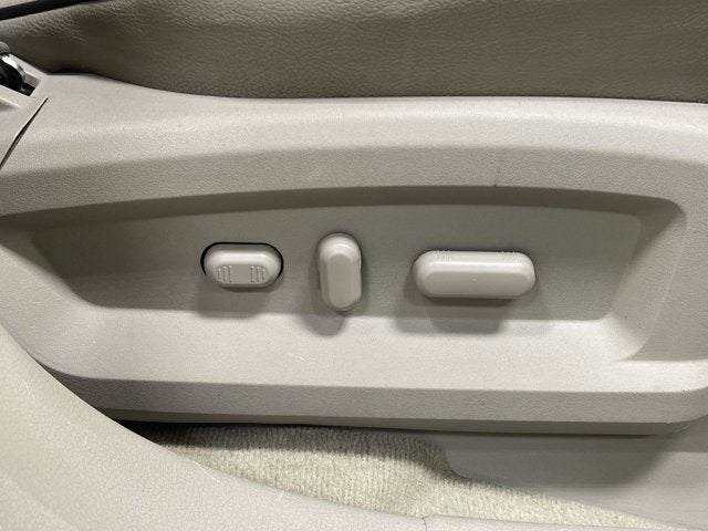 2012 Lincoln MKX BASE