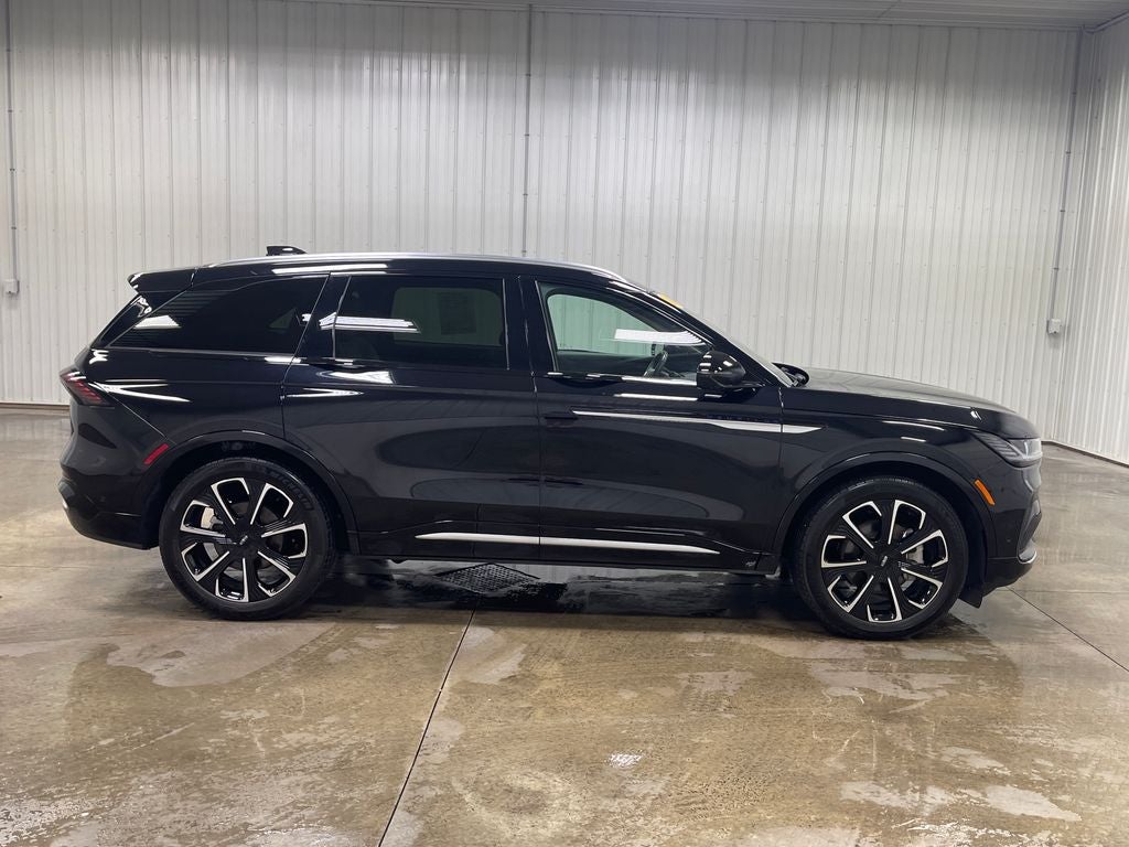 2024 Lincoln Nautilus Reserve
