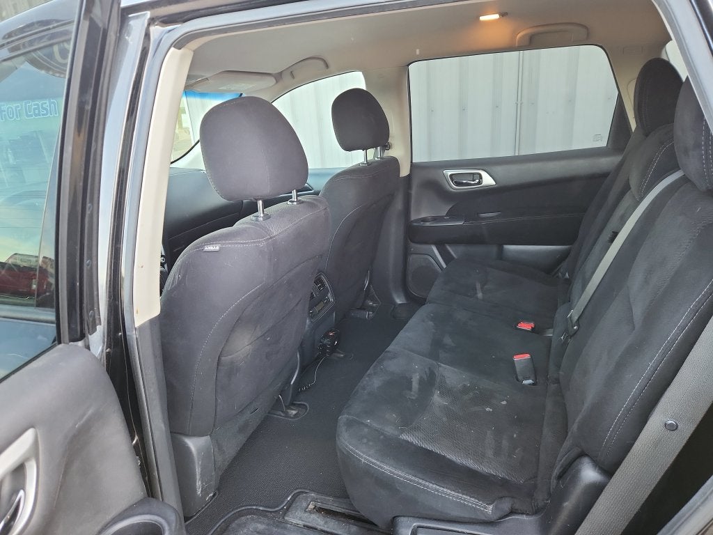2015 Nissan Pathfinder SV