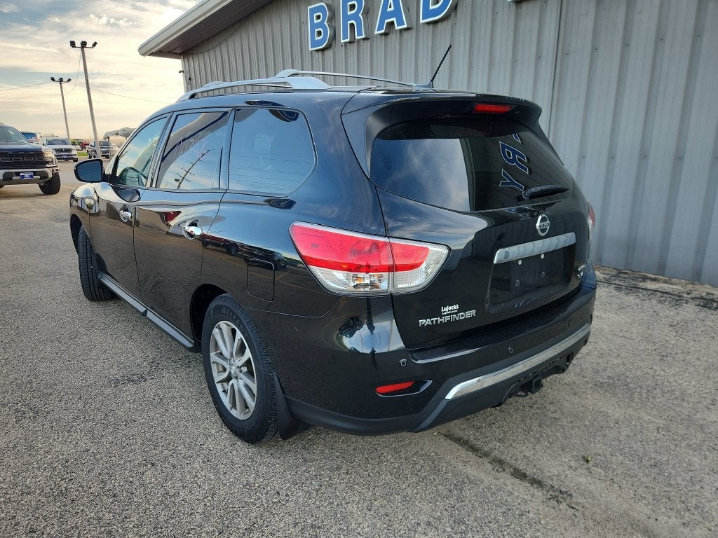 2015 Nissan Pathfinder SV