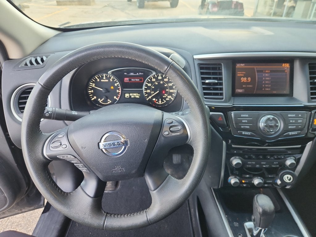 2015 Nissan Pathfinder SV