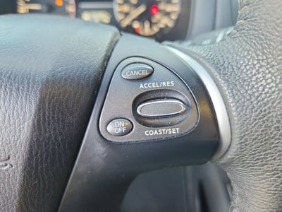 2015 Nissan Pathfinder SV