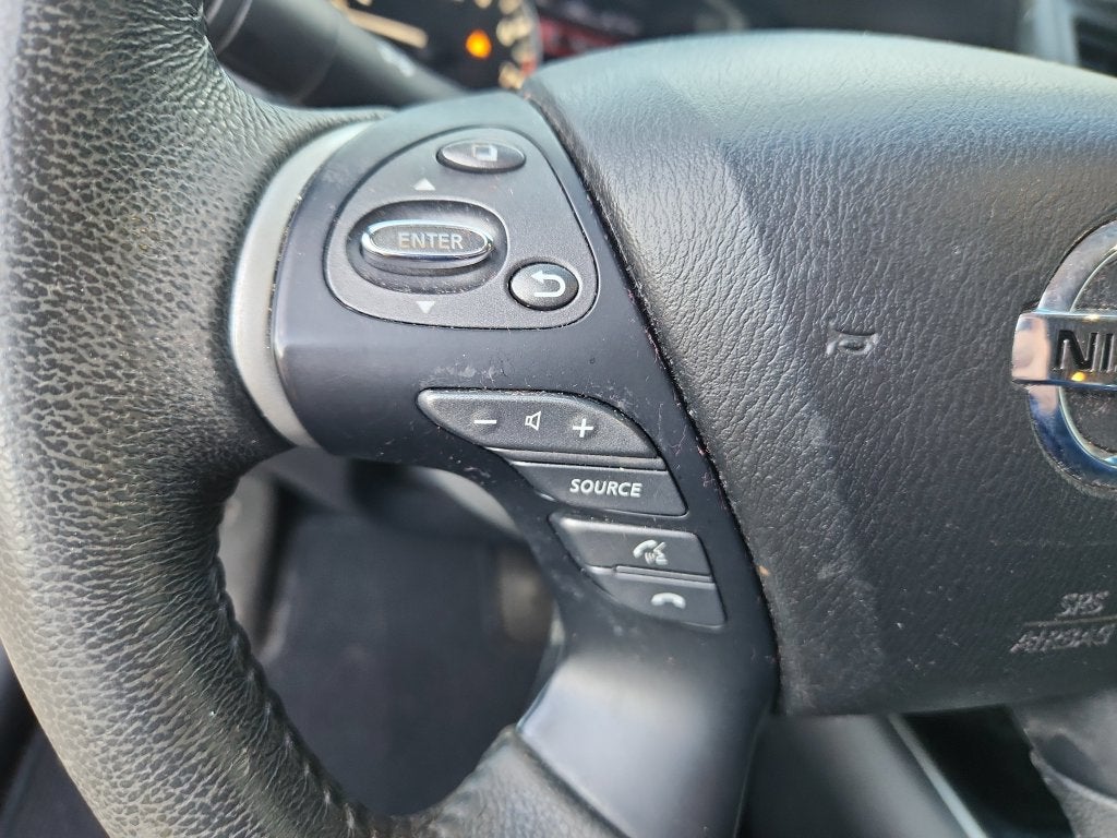 2015 Nissan Pathfinder SV