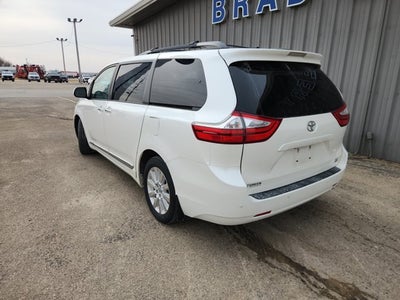 2015 Toyota Sienna XLE